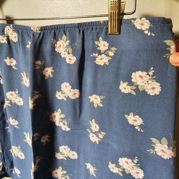 EUC AMERICAN EAGLE OUTFITTERS FLORAL MINI SKIRT SIZE XL - Picture 8 of 14